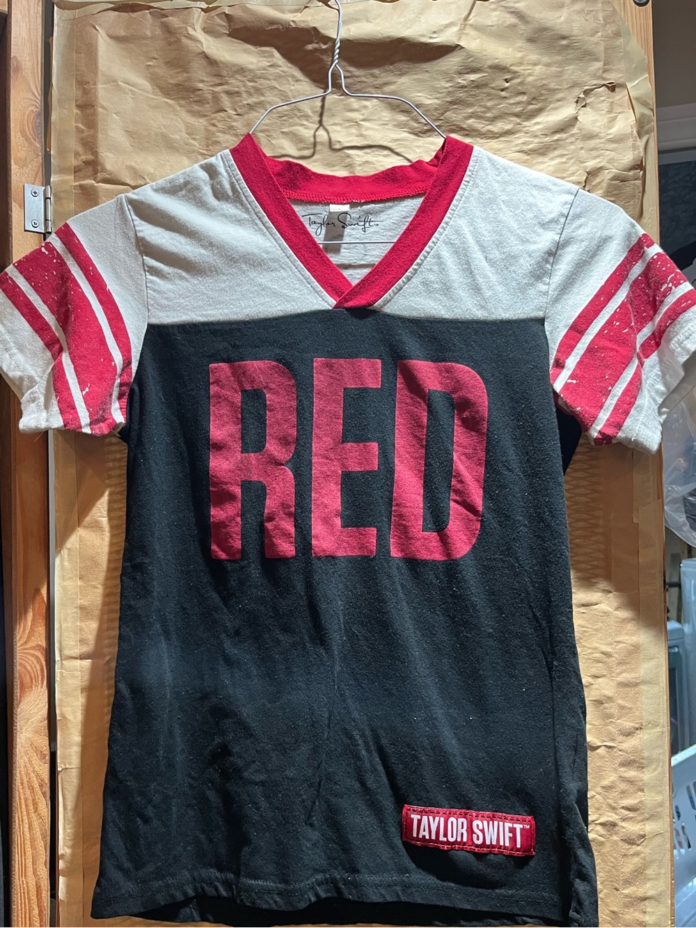 Taylor Swift - Red Tour T-Shirt (Rare)